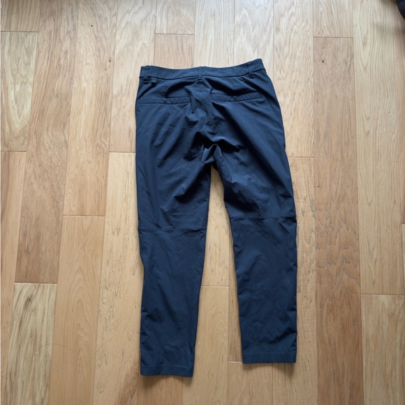 Lululemon Commission Regular Fit - Picture 3 of 4